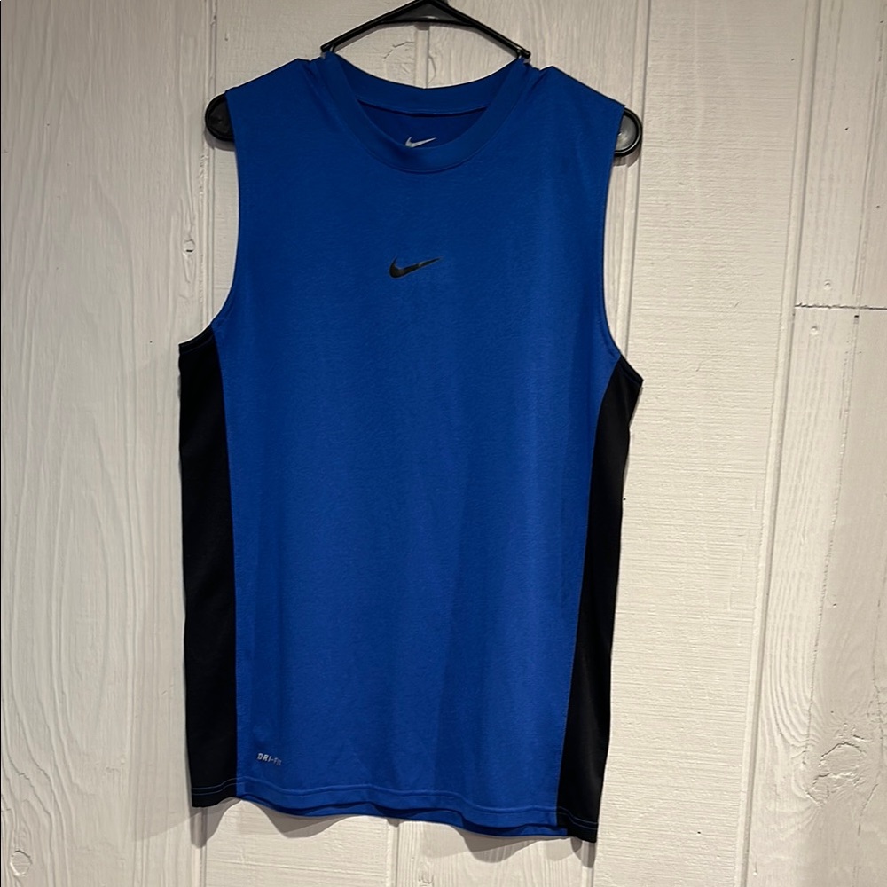 Nike Men's Blue Sleeveless Shirt